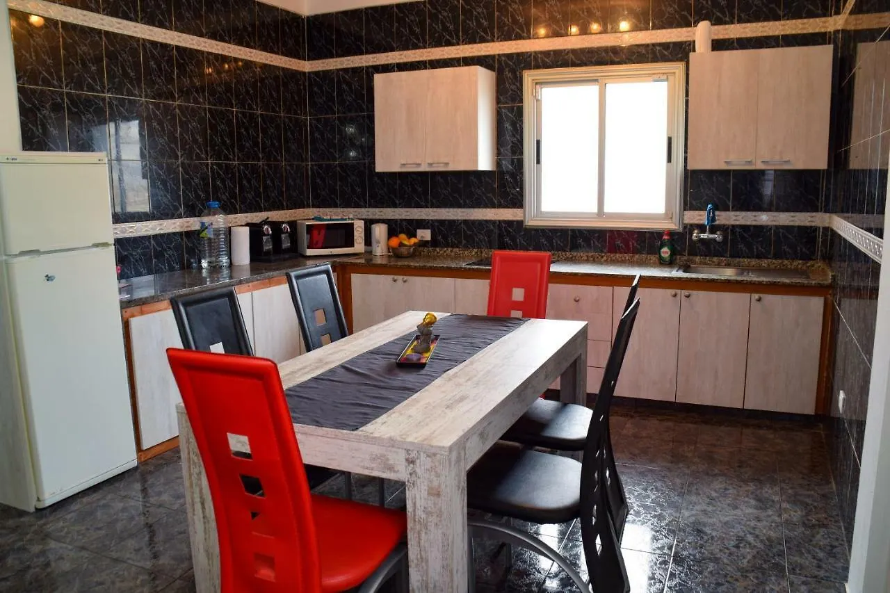 B&B La Caleta Zimmer 1 location